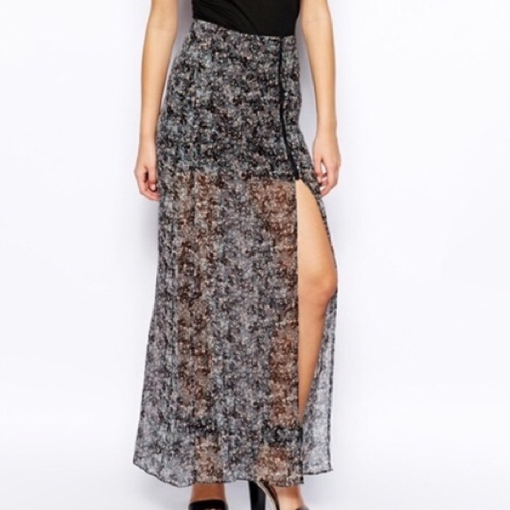 NWOT BCBGeneration Chiffon Maxi Skirt